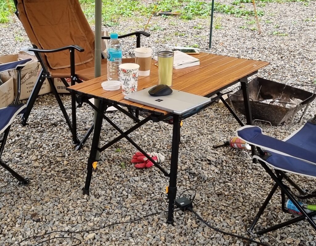 캠핑 테이블
